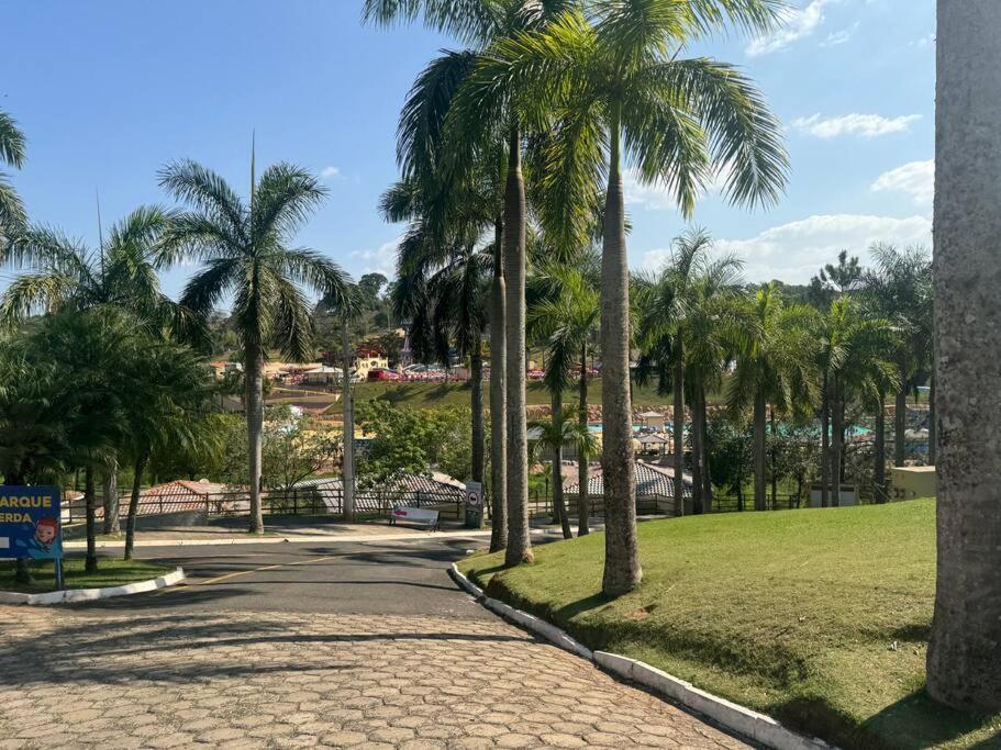 Casa Dentro Parque Aquatico Villa Águas de Lindóia Esterno foto