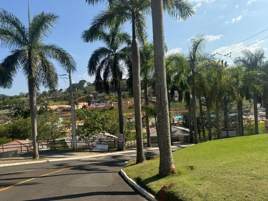 Casa Dentro Parque Aquatico Villa Águas de Lindóia Esterno foto