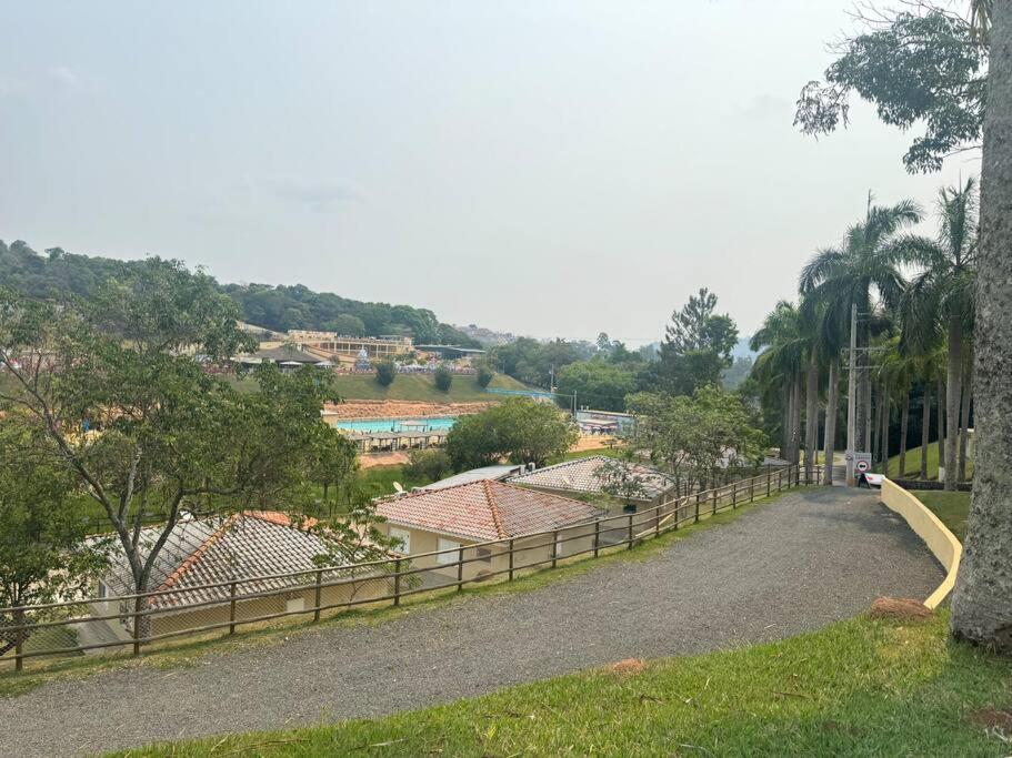 Casa Dentro Parque Aquatico Villa Águas de Lindóia Esterno foto